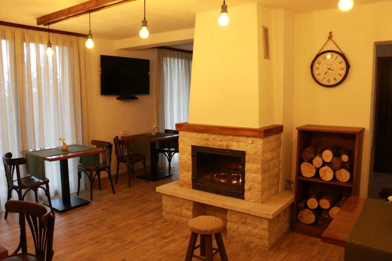 Vila Lucky Kop & Restoran كوباونيك المظهر الخارجي الصورة